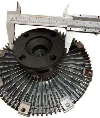 قطع غيار الشاحنات اليابانية محرك مروحة القابض 16250-E0250 لشاحنة HINO 300 DUTRO DYNA N04C N04CT 16250-E0250