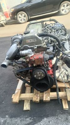 قطع غيار الشاحنات اليابانية المستخدمة تجميع المحرك حالة جيدة للشاحنة HINO 500 شاحنة J08E شاحنة خلاط نوع Hino محرك يد ثانية