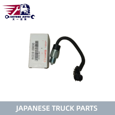قطع غيار شاحنات يابانية مفتاح ضوء الرجوع للخلف 84210-E0030 84210-E0170 لشاحنات HINO 700 PROFIA E13C قطع غيار محركات Hino